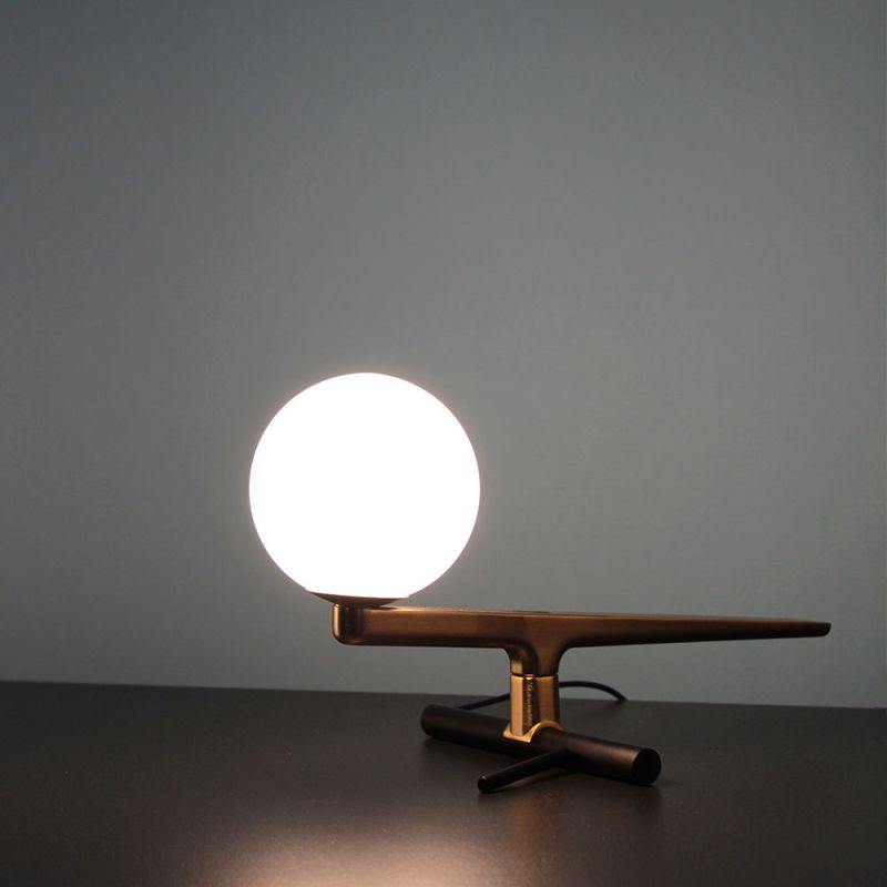 Artemide Yanzi Table Tischleuchte Artemide Yanzi Table Tischleuchte