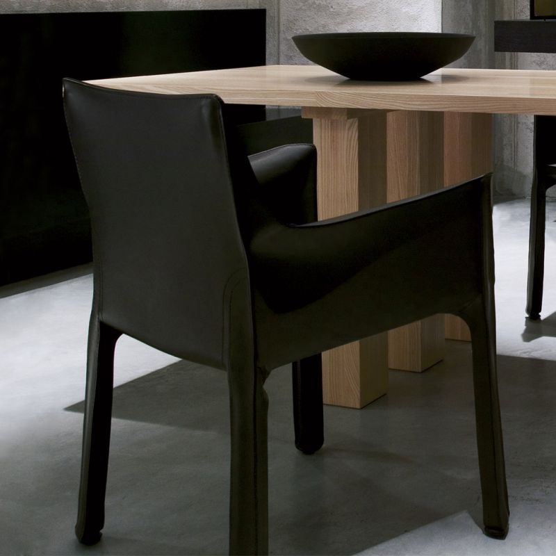 Cassina Cab Stuhl mit Armlehnen