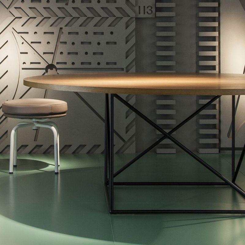 Cassina LC15 Tisch