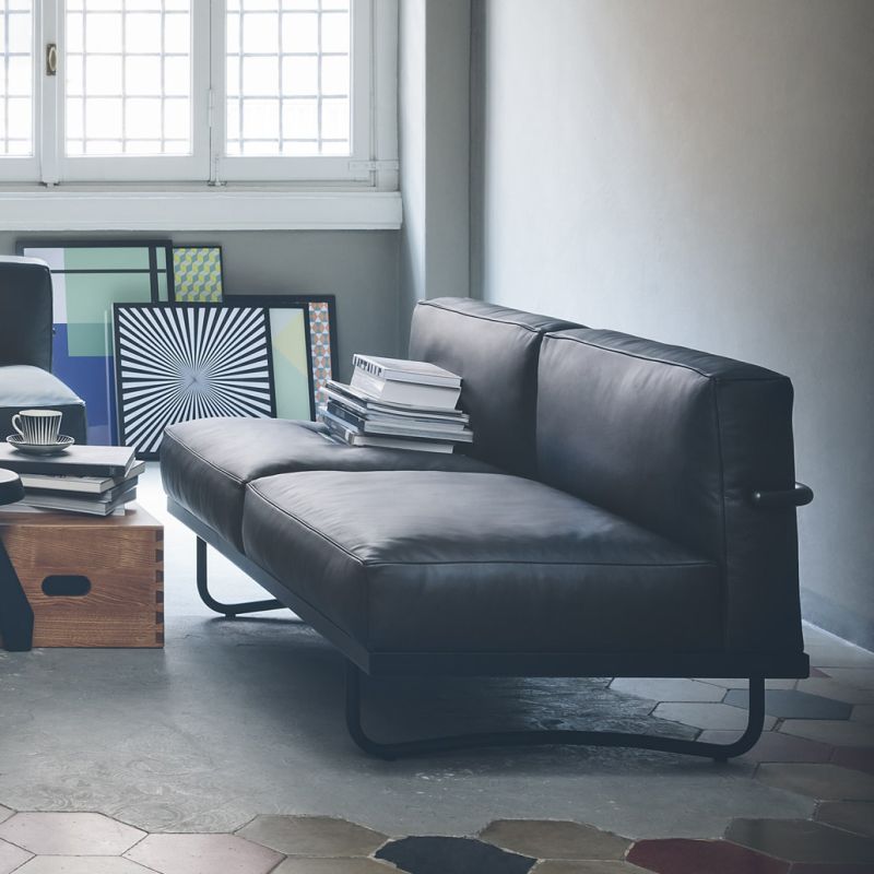 Cassina Le Corbusier LC5 Sofa Cassina Le Corbusier LC5 Sofa