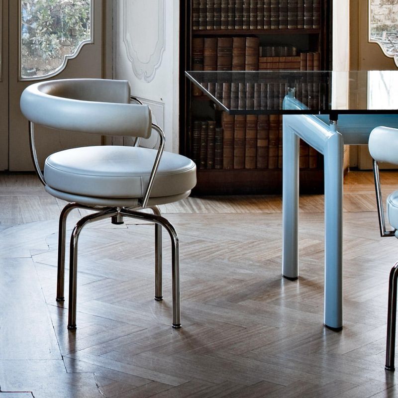 Cassina Le Corbusier LC7 Drehstuhl verchromt Leder weiß Cassina Le Corbusier LC7 Drehstuhl verchromt Leder weiß