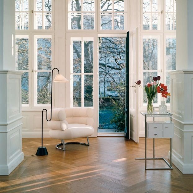 ClassiCon Petite Coiffeuse weiß als Beistelltisch und Sideboard