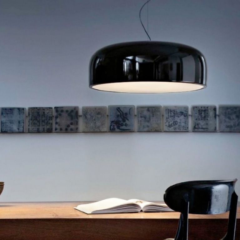 Pendelleuchte Flos Smithfield S in schwarz eingeschaltet