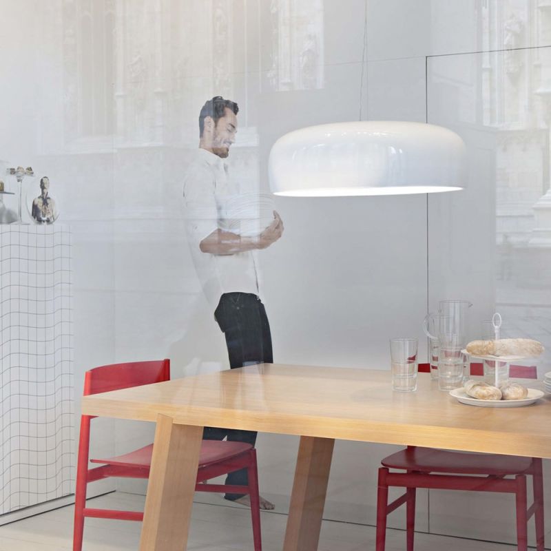 Pendelleuchte Flos Smithfield S in weiß als Esstischbeleuchtung