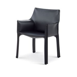 Cassina Cab Stuhl mit Armlehnen