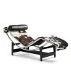 Cassina 4 Chaise longue à reglage continu Liege Fell schwarz / weiß / braun, Stahlrahmen verchromt